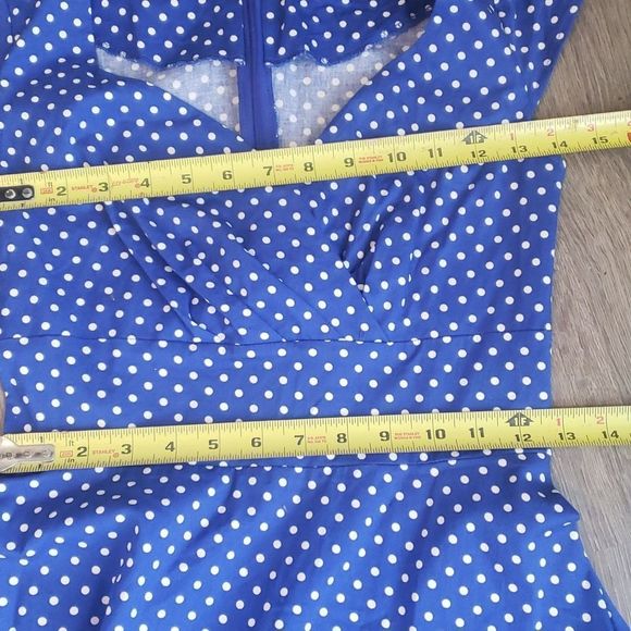 Pin up style dress - Picture 7 of 8